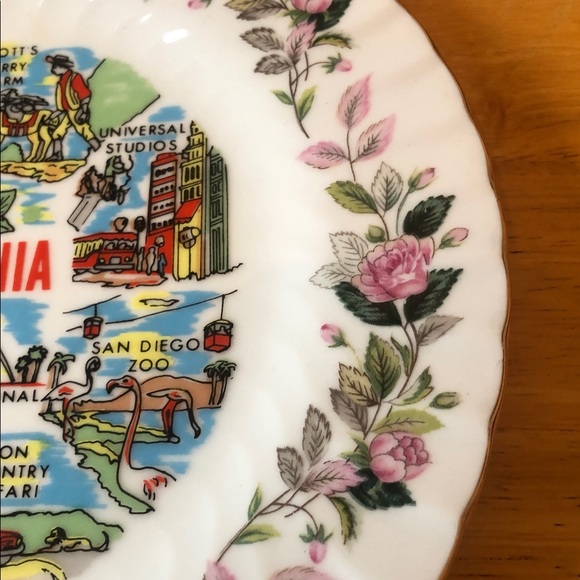 Creative fine china California Souvenir Plate with Floral Design - Picture 6 of 8